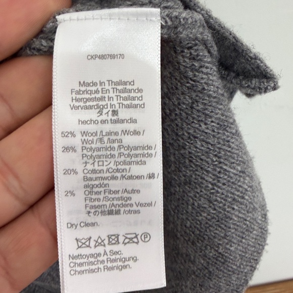 Madewell Gray V Neck Sleeveless Sweater Vest Size XXS EUC - Picture 7 of 9